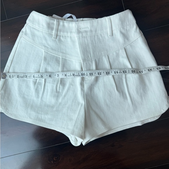 VITA GRACE | SUZIE SUMMER DAY DENIM SHORT | WHITE - Picture 7 of 8